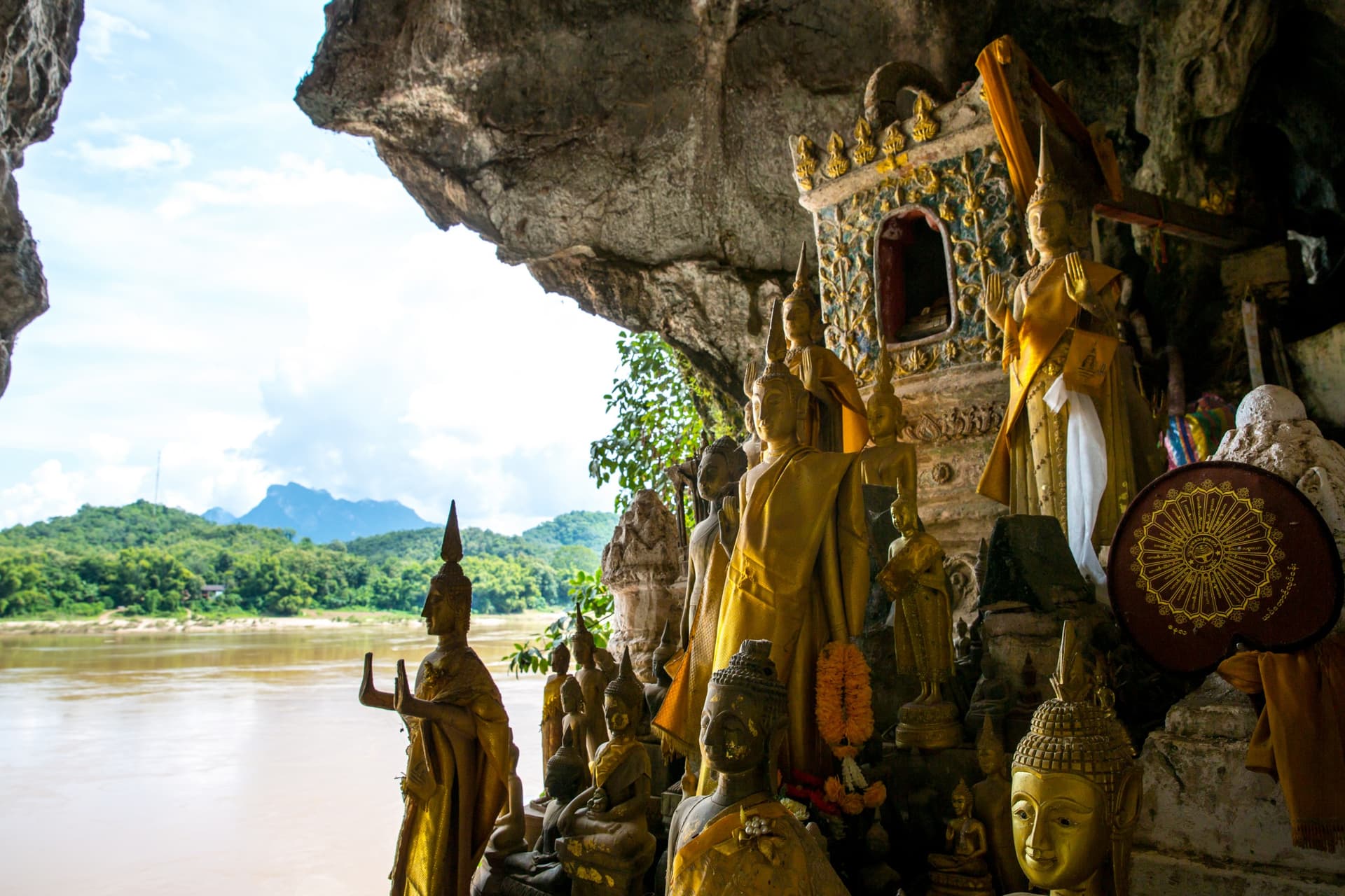 Pak Ou Caves